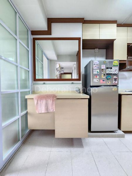 4 Room (4I) HDB for Rent in  161 Mei Ling Street - Image 8